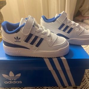 BNWB Size 8 Toddler Adidas Sneakers .$30 OBO